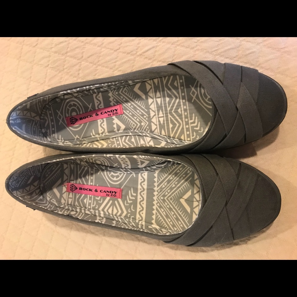 Shoes. Ladies. Flats